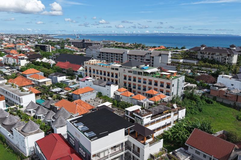 Aster Apartment: Canggu and the coast seen from the roof