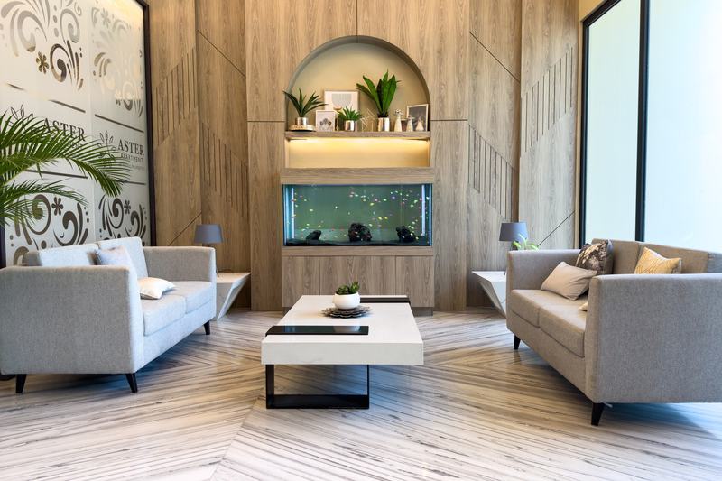 Aster Apartment: seating in the lobby