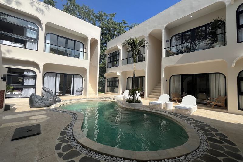 One-bedroom apartment in Bingin: pool in the complex courtyard