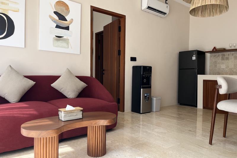 One-bedroom apartment in Bingin: sofa, living area and kitchen