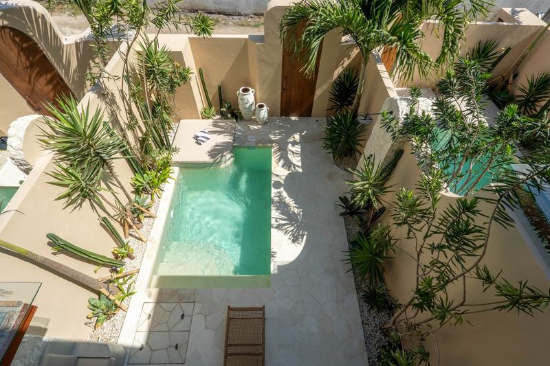Bingin patio villa: the patio pool from above