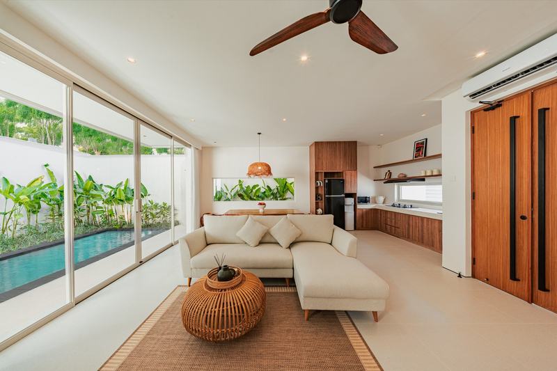 Two-story villa in Bingin: living room looking onto the pool