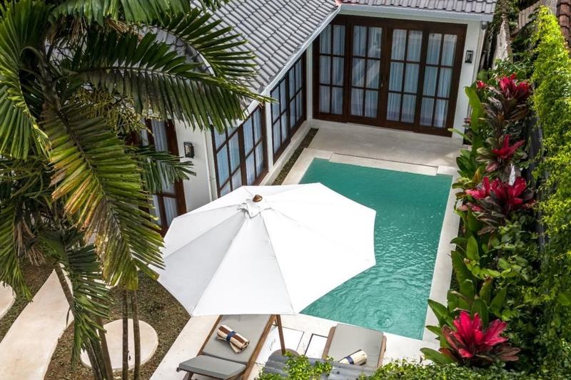Moonlight Villa by EVDEkimi: the pool from the air