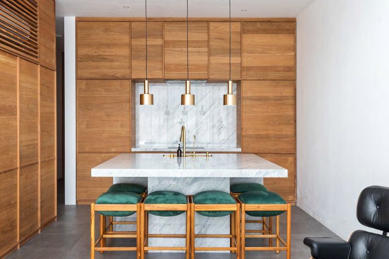 The Leo Villas, Villa III: kitchen with an island