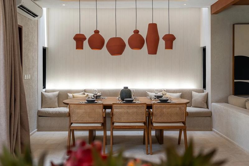Nila Residence: ceramic pendant lights, dining zone