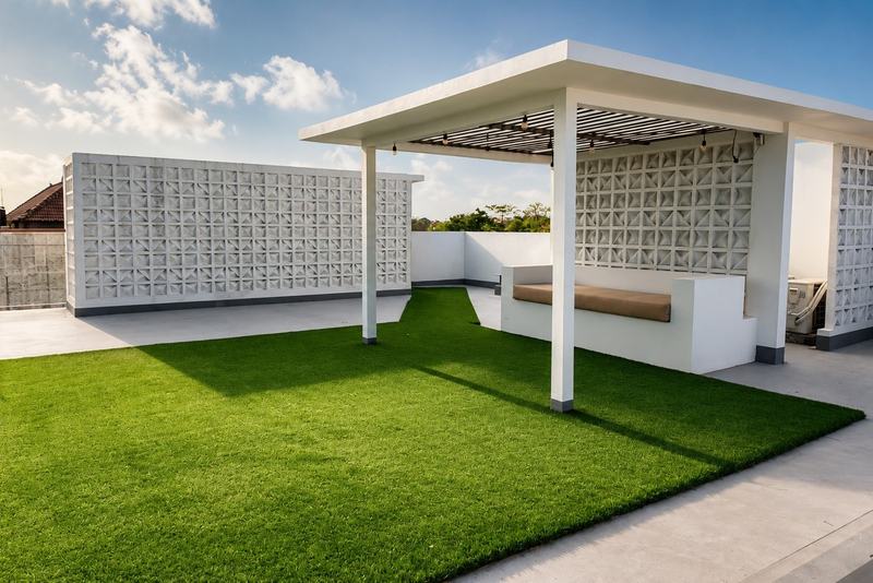 Two-bedroom villa above Pandawa, Nusa Dua: rooftop lawn and gazebo