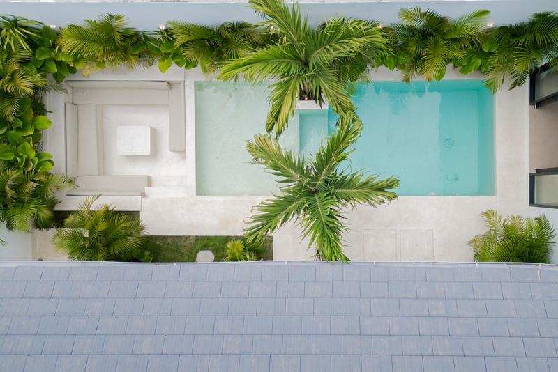 New Pecatu villa: pool and lounge area from above