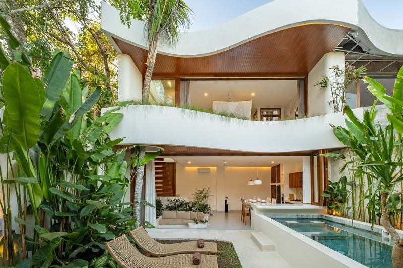 Pecatu two-bedroom villa: facade with curved terraces