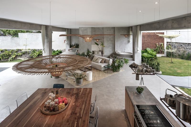 Pererenan four-bedroom villa: open living room and kitchen