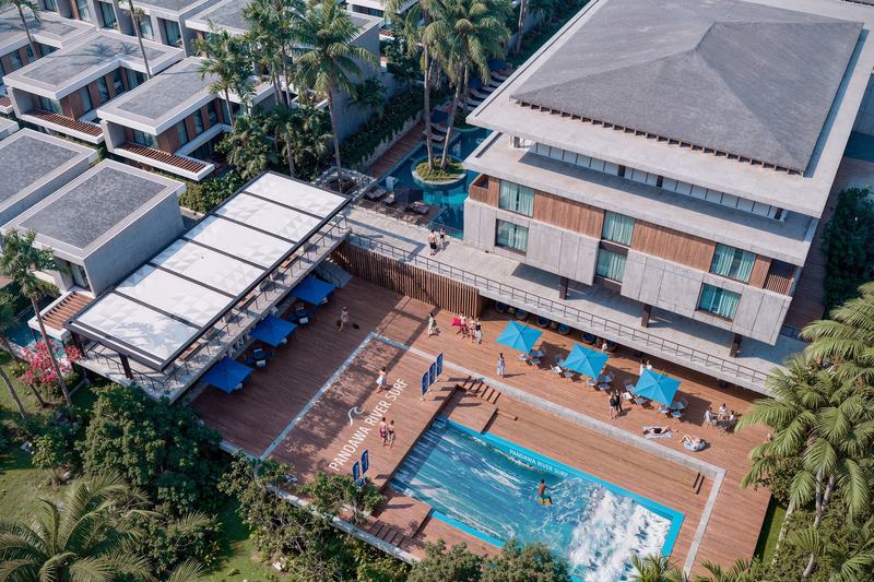 Solvyn City: aerial render of the club, wave pool and villa rows