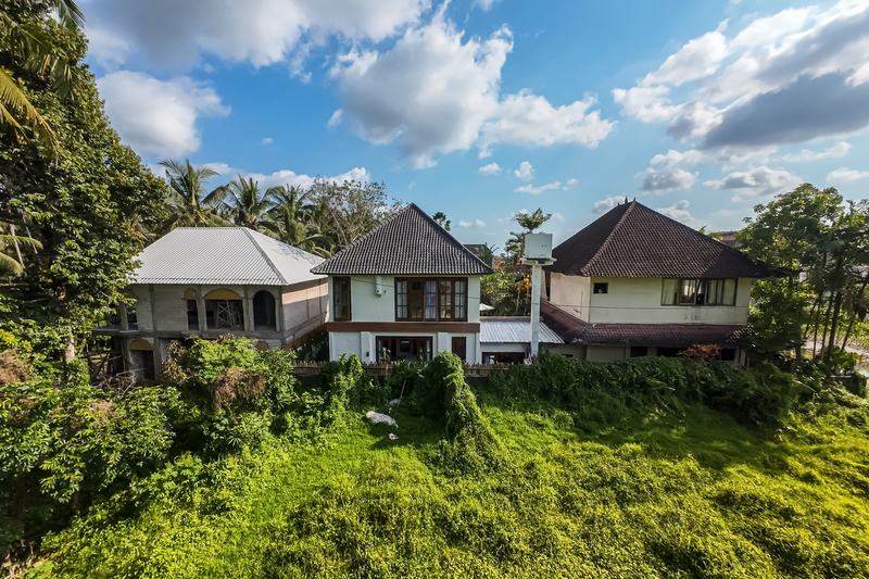 Tropical Tribe: villas in the greenery, drone photo