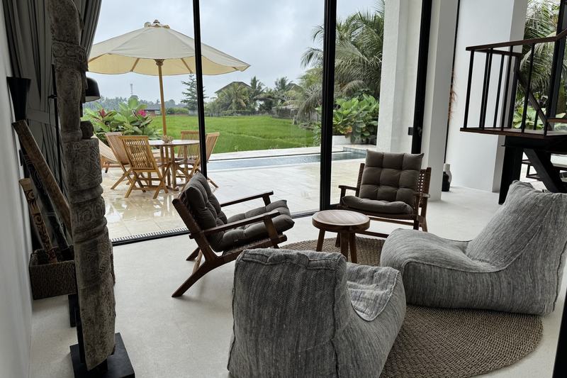 Two-bedroom villa in Ubud: living room opening to the terrace