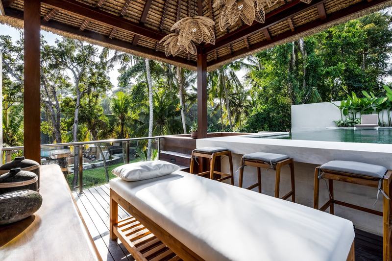 Four-bedroom villa in Sayan, Ubud: gazebo above the valley