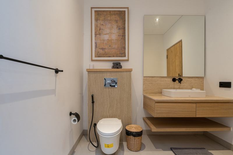 One-bedroom villa in west Uluwatu: bathroom