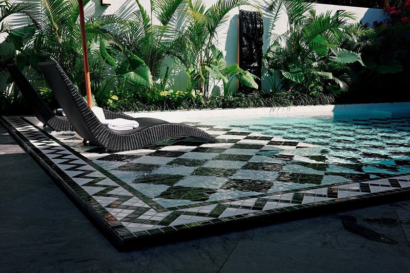 Villa with a mosaic pool in Ungasan: black-and-white tiles and sun loungers